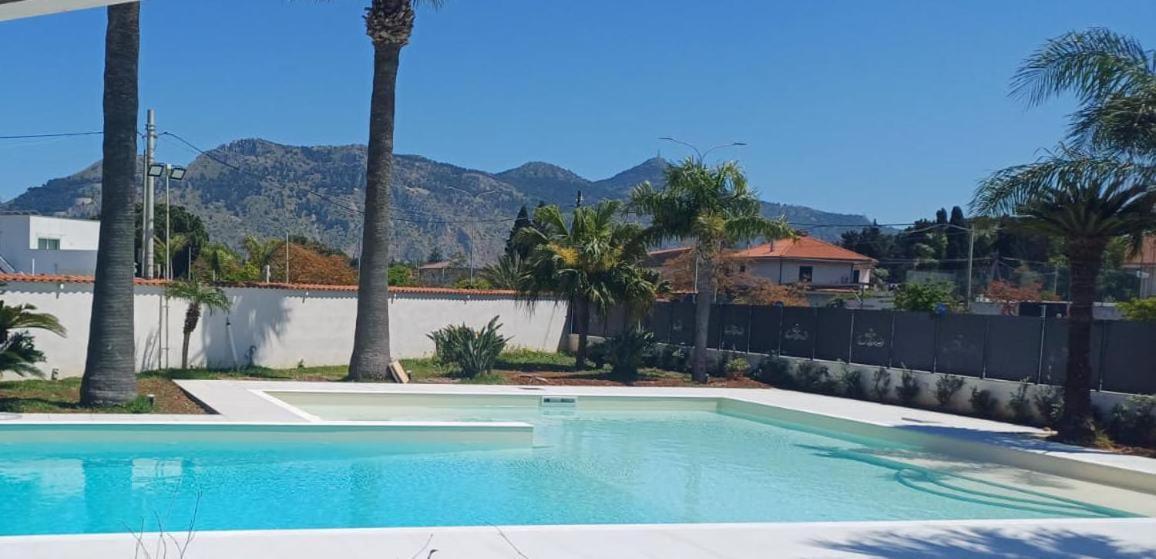 Villa Rosa Luxury Apartment مونديلّو المظهر الخارجي الصورة