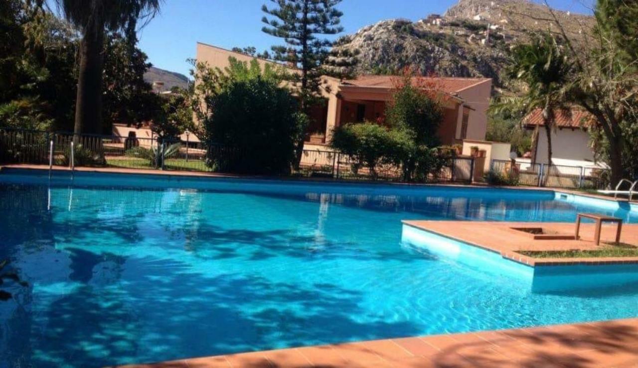 Villa Rosa Luxury Apartment مونديلّو المظهر الخارجي الصورة
